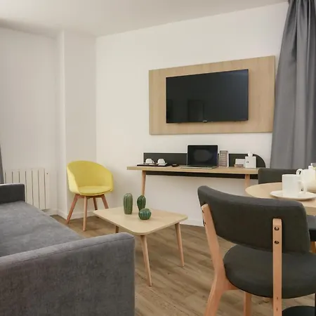 Апарт-отель Odalys - Centre Gare 4*